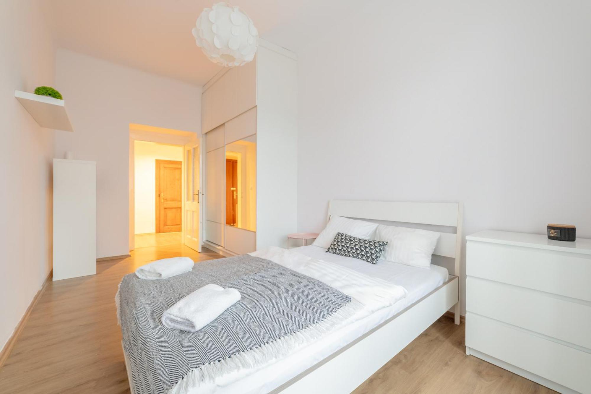 Authentic Czech Experience By Rentez Apartment